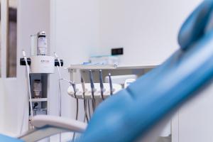 extraction dents de sagesse cabinet Paris 6